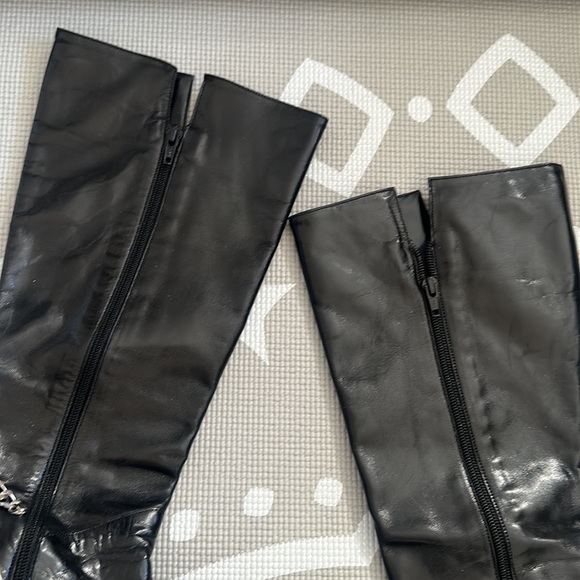 🚫SOLD🚫Nine West Patent Leather Size 9 Boots - Picture 8 of 17